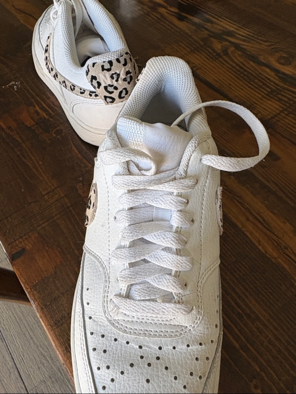 Nike Women’s White Low-Top Sneakers with Leopard Swoosh - Picture 6 of 6